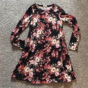 Floral dress size XS- tag removed